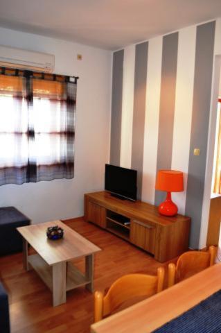 Apartments Belic With Pool Jelsa  Exterior photo