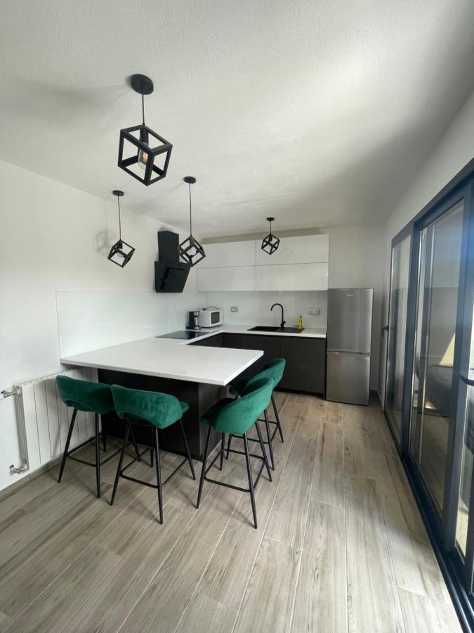 Apartments Belic With Pool Jelsa  Exterior photo